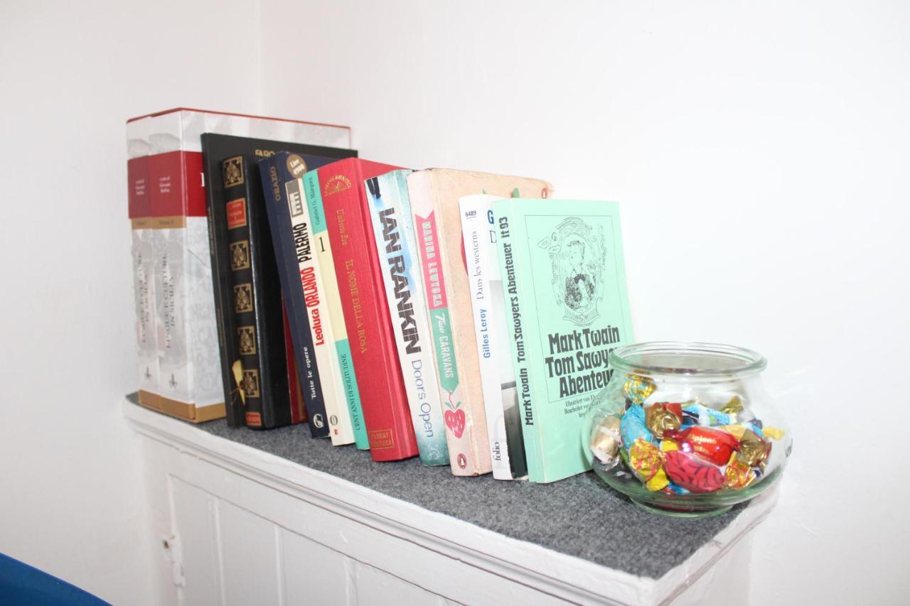 Bed&Book Palazzo Cutelli Bed and Breakfast Παλέρμο Εξωτερικό φωτογραφία