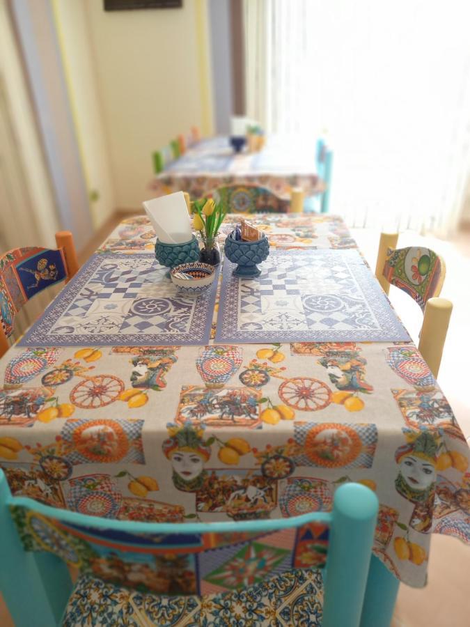 Bed&Book Palazzo Cutelli Bed and Breakfast Παλέρμο Εξωτερικό φωτογραφία